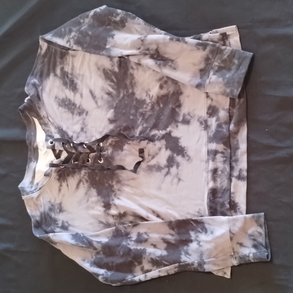 Woman's Sweater by Mudd Black & Grey Tye-Dye Print Size: Large - Picture 1 of 11